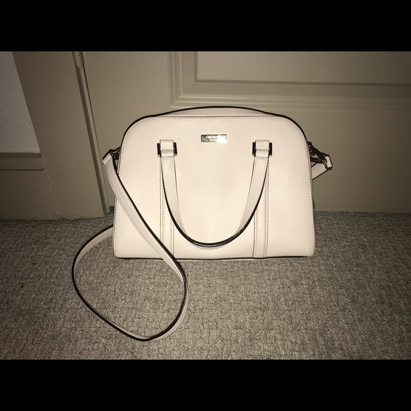 Kate Spade Purse - Picture 1 of 3